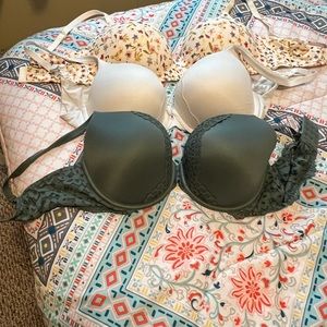 Victoria Secret bra’s